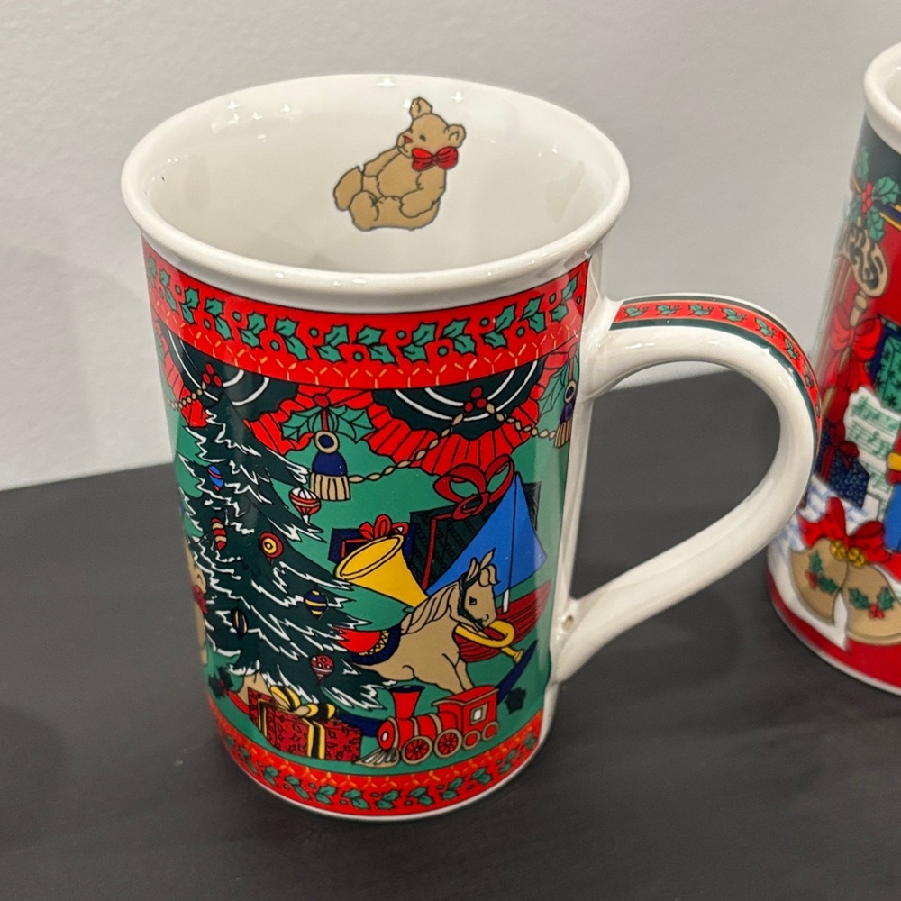 Festive Holiday Mug Set - Picture 4 of 9